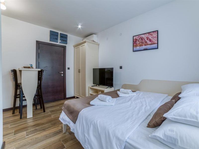 Casa Nuova Apartment โกตอร์ ภายนอก รูปภาพ